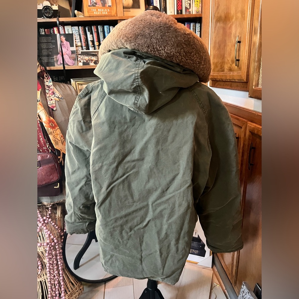 SOLD ——POLO By Ralph Lauren Down filled Khaki coat w a dyed lambskin fur collar. - Picture 10 of 13
